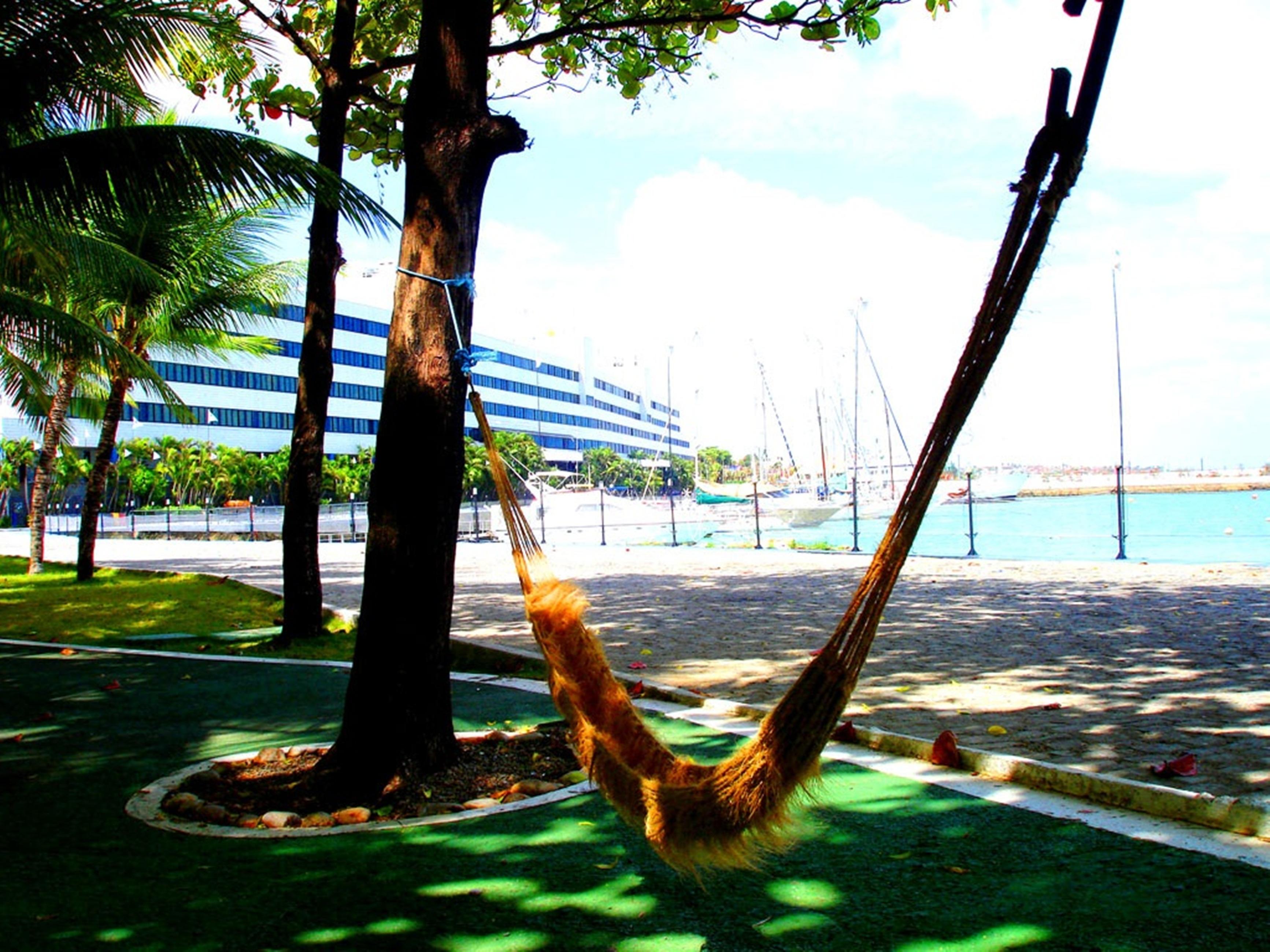 Marina Park Hotel 포르탈레자 외부 사진 The anchor of the USS Maine